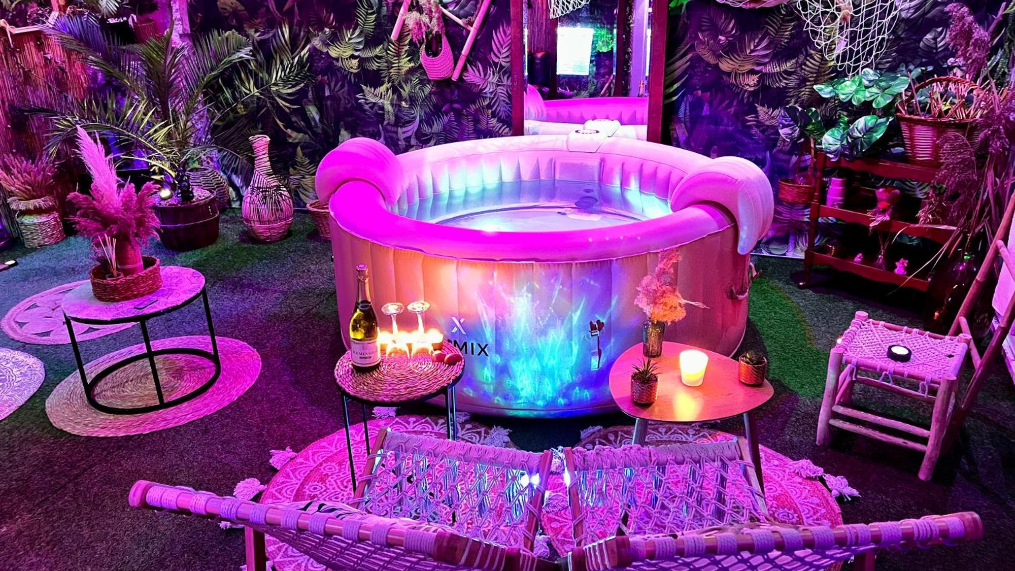 Un Mirage Tropical En Bord De Loire, Love Et Detente Saint-Clément-des-Levées 外观 照片